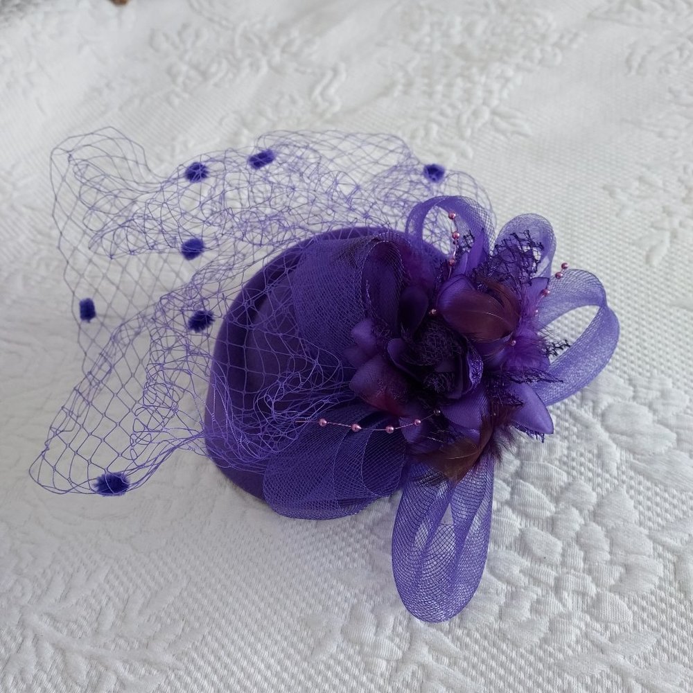 Ladies "Fascinator"